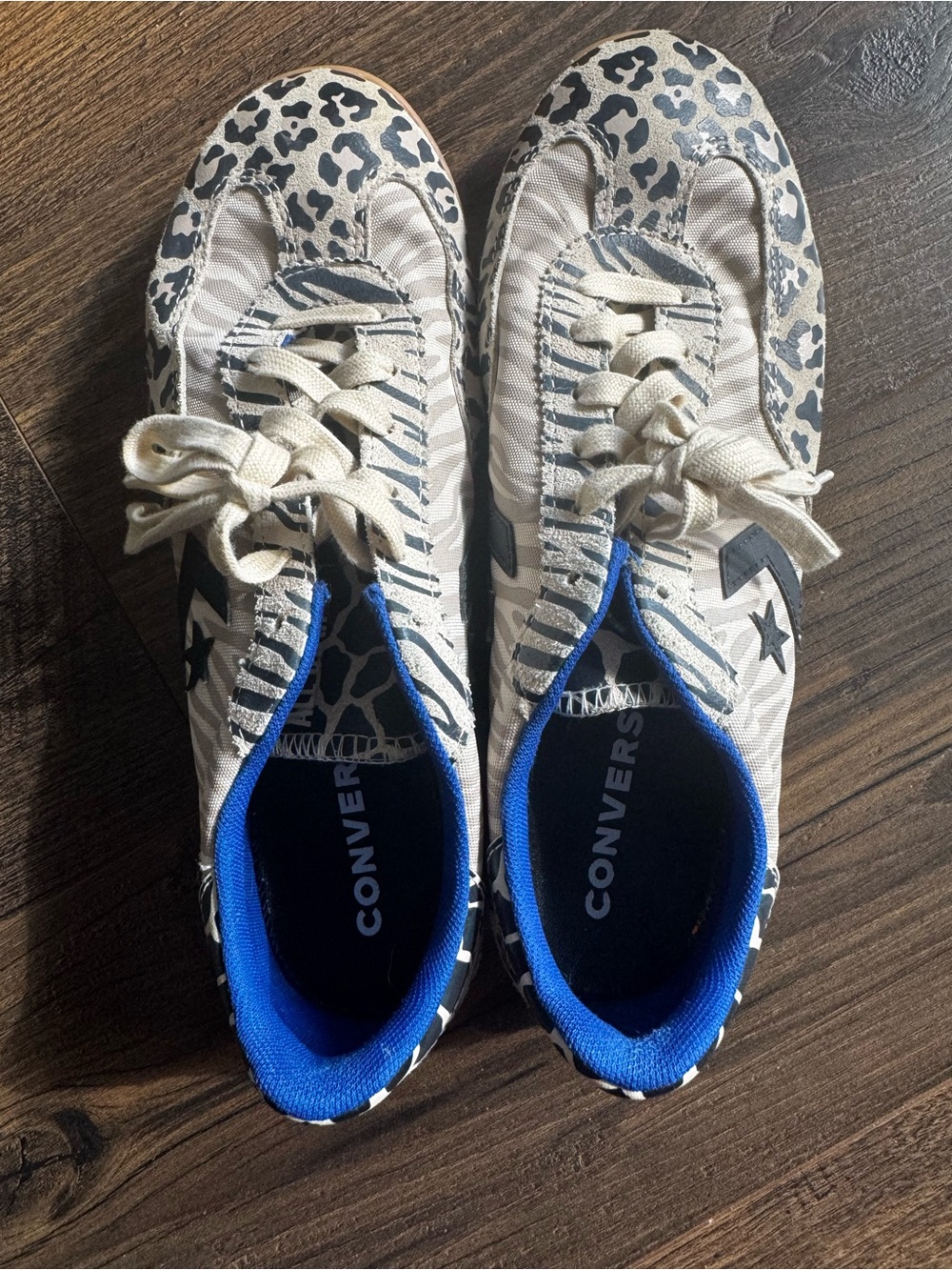 Converse Animal Print Low-Top Sneakers in Beige and Blue